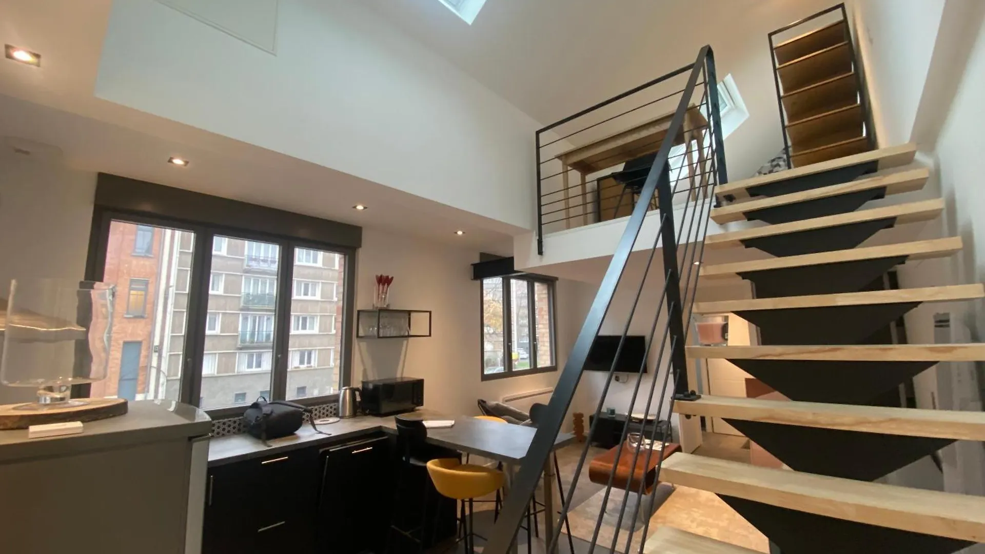 Au Zen'Hit 10 Lille Centre Grand Palais Apartment 0*,  France